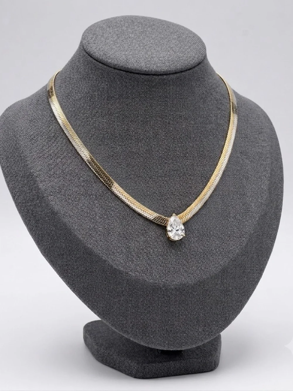 New Premium 18k Gold Plated Herringbone Necklace with Teardrop Crystal Pendant